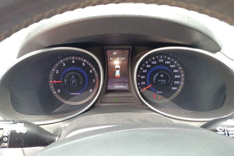 Used Hyundai Santa Fe 2015 2.0T Automatic All-Wheel Drive Smart Version 5 Seats Instrument Cluster