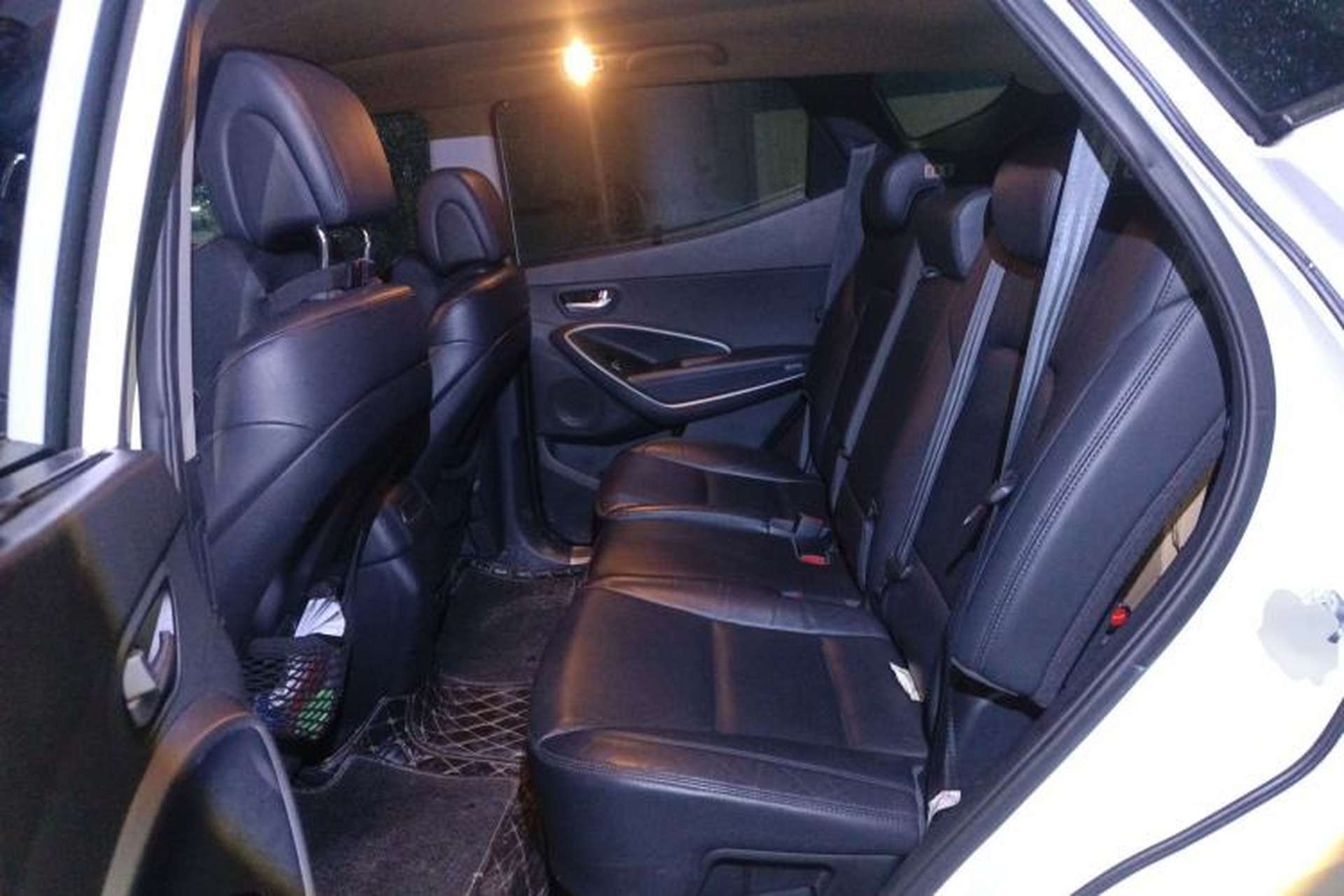 Used Hyundai Santa Fe 2015 2.0T Automatic 4x4 Smart 7-Seater Interior 4