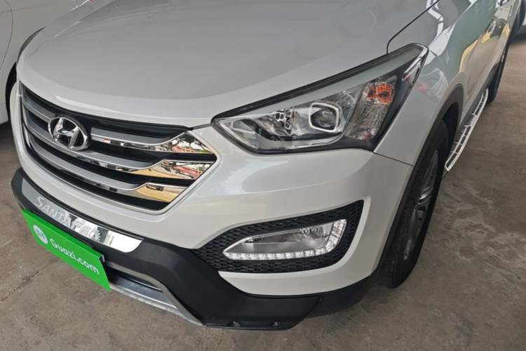 Used Hyundai Santa Fe 2015 2.0T Automatic Two-Wheel Drive Smart Version 5 Seats Left Front Headlight