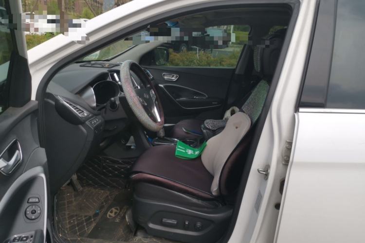 Used Hyundai Santa Fe 2015 2.0T Automatic 4x4 Smart 7-Seater Left Front Seat