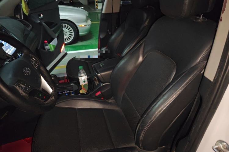 Used Hyundai Santa Fe 2015 2.0T Automatic 4x4 Smart 7-Seater Left Front Seat