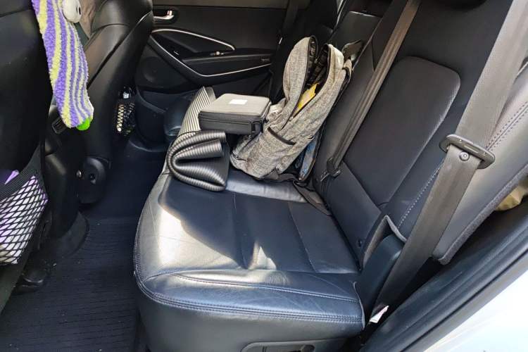 Used Hyundai Santa Fe 2015 2.0T Automatic 4x4 Smart 7-Seater Left Rear Seat