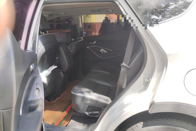 Used Hyundai Santa Fe 2015 2.0T Automatic 4x4 Top-Grade 7-Seater Left Rear Seat