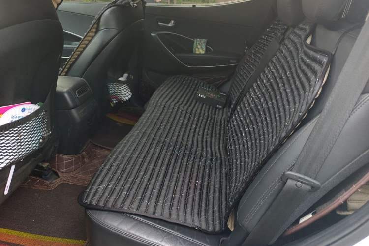 Used Hyundai Santa Fe 2015 2.0T Automatic 4x4 Smart 7-Seater Left Rear Seat