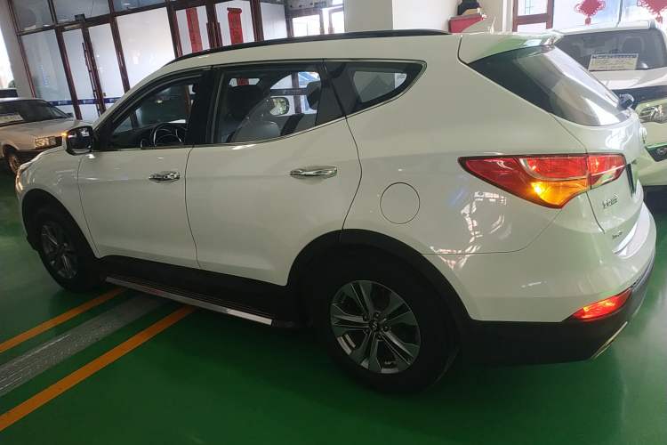 Used Hyundai Santa Fe 2015 2.0T Automatic 4x4 Smart 7-Seater Left Side