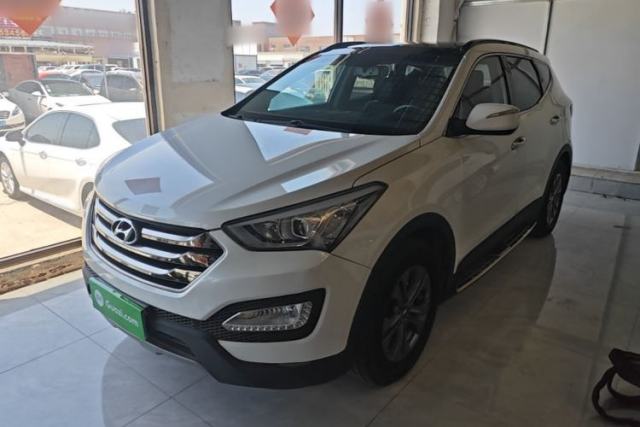 Used Hyundai Santa Fe 2015 2.4L Automatic All-Wheel Drive Smart Version 5 Seats