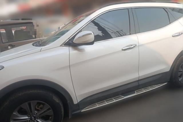 Used Hyundai Santa Fe 2015 2.0T Automatic Two-Wheel Drive Smart Version 5 Seats