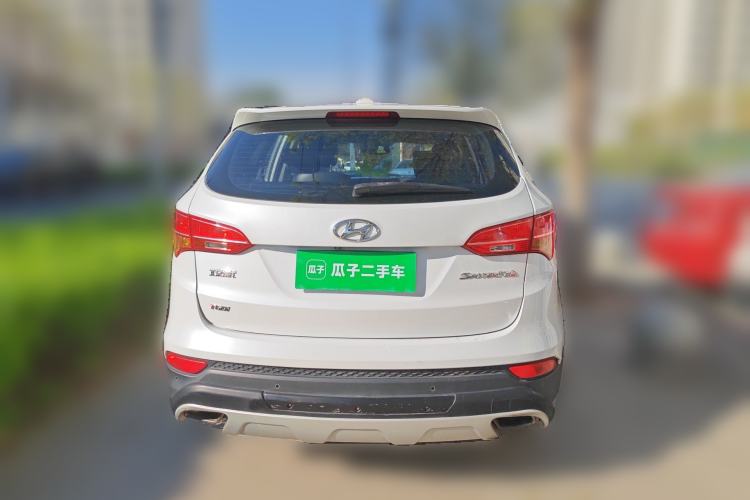 Used Hyundai Santa Fe 2015 2.0T Automatic Two-Wheel Drive Smart Version 5 Seats Rear