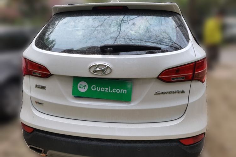 Used Hyundai Santa Fe 2015 2.0T Automatic Two-Wheel Drive Smart Version 5 Seats Rear