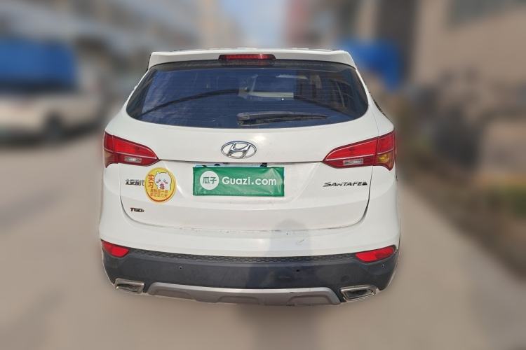 Used Hyundai Santa Fe 2015 2.0T Automatic Two-Wheel Drive Smart Version 5 Seats Rear
