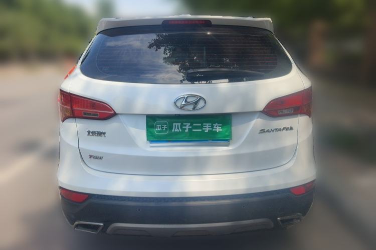 Used Hyundai Santa Fe 2015 2.0T Automatic Two-Wheel Drive Smart Version 5 Seats Rear