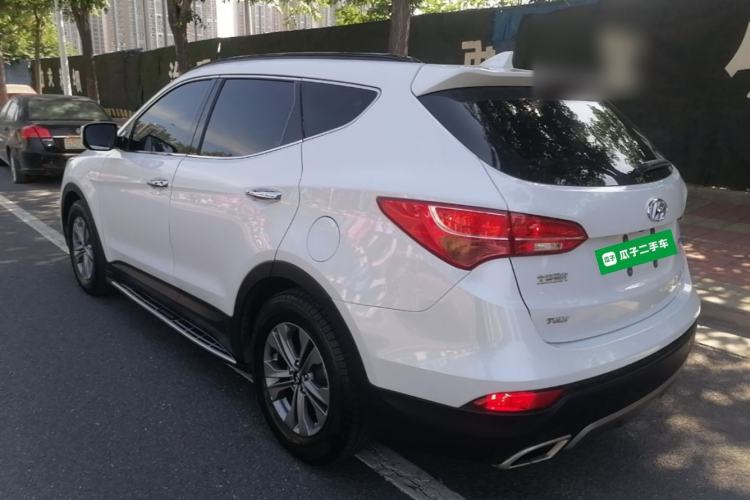 Used Hyundai Santa Fe 2015 2.0T Automatic 4x4 Smart 7-Seater Rear Left 45 Deg