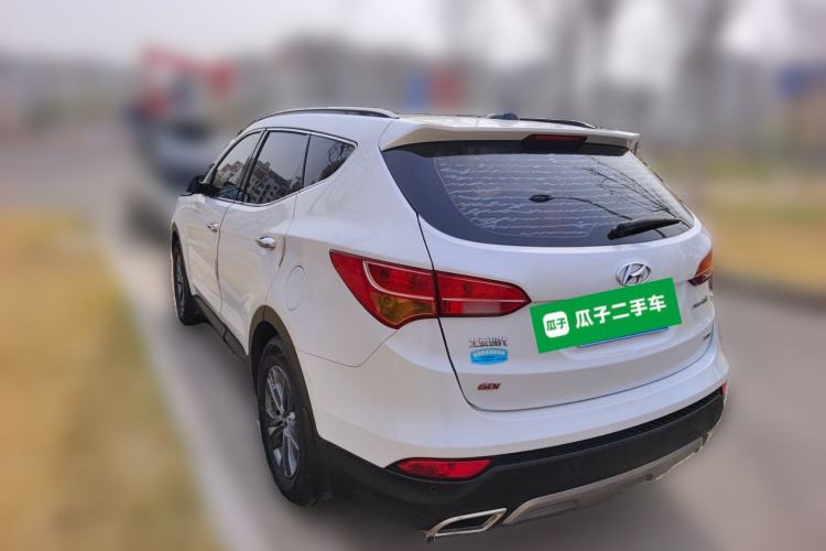 Used Hyundai Santa Fe 2015 2.4L Automatic All-Wheel Drive Smart Version 5 Seats Rear Left 45 Deg