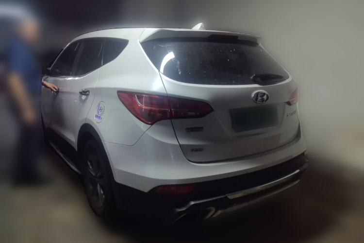 Used Hyundai Santa Fe 2015 2.0T Automatic Two-Wheel Drive Smart Version 5 Seats Rear Left 45 Deg