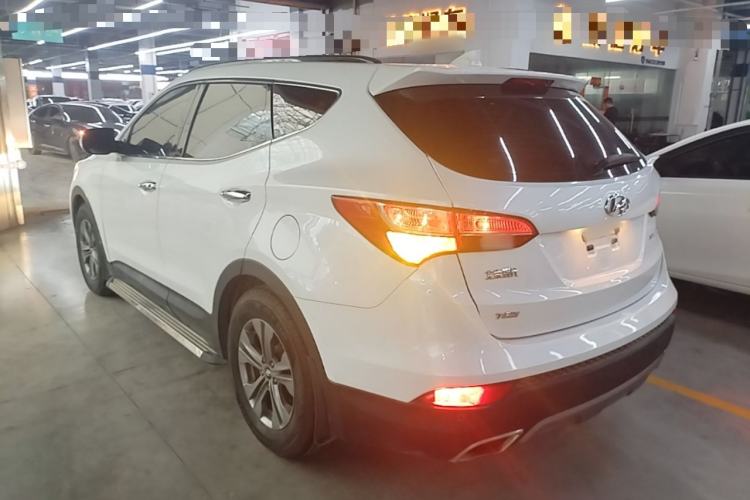 Used Hyundai Santa Fe 2015 2.0T Automatic Two-Wheel Drive Smart Version 5 Seats Rear Left 45 Deg