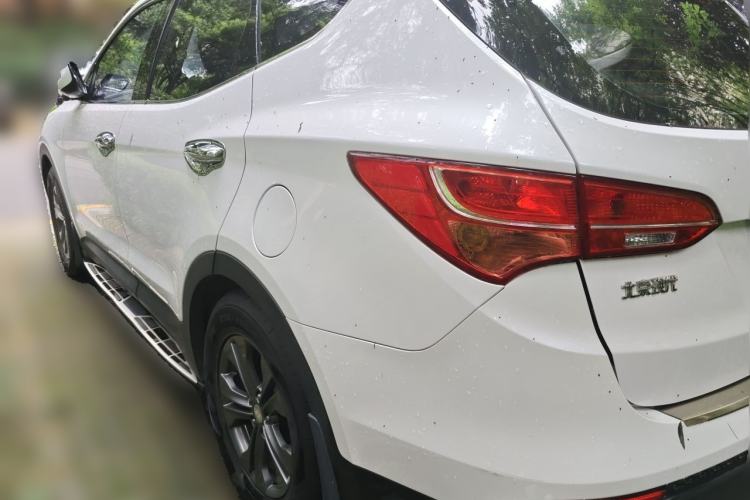 Used Hyundai Santa Fe 2015 2.4L Automatic Two-Wheel Drive Smart Version 5 Seats Rear Left 45 Deg