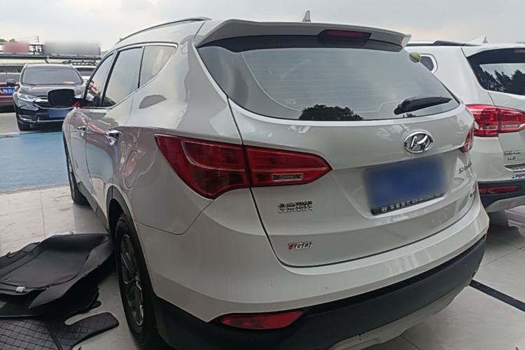 Used Hyundai Santa Fe 2015 2.0T Automatic 4x4 Smart 7-Seater Rear Left 45 Deg