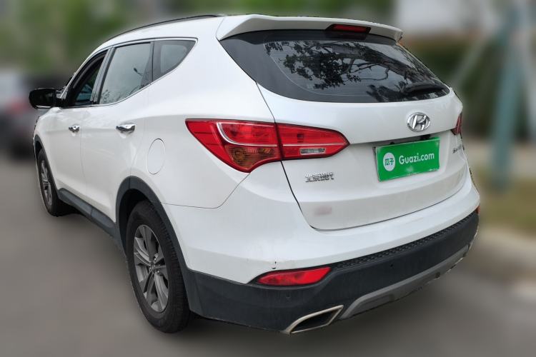 Used Hyundai Santa Fe 2015 2.4L Automatic Two-Wheel Drive Smart Version 5 Seats Rear Left 45 Deg
