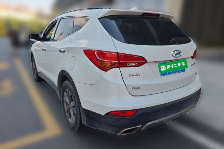 Used Hyundai Santa Fe 2015 2.0T Automatic All-Wheel Drive Smart Version 5 Seats Rear Left 45 Deg