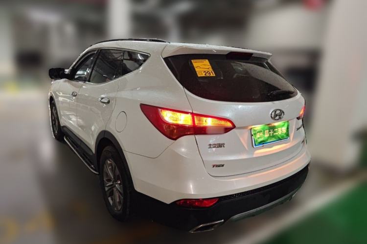 Used Hyundai Santa Fe 2015 2.0T Automatic 4x4 Smart 7-Seater Rear Left 45 Deg