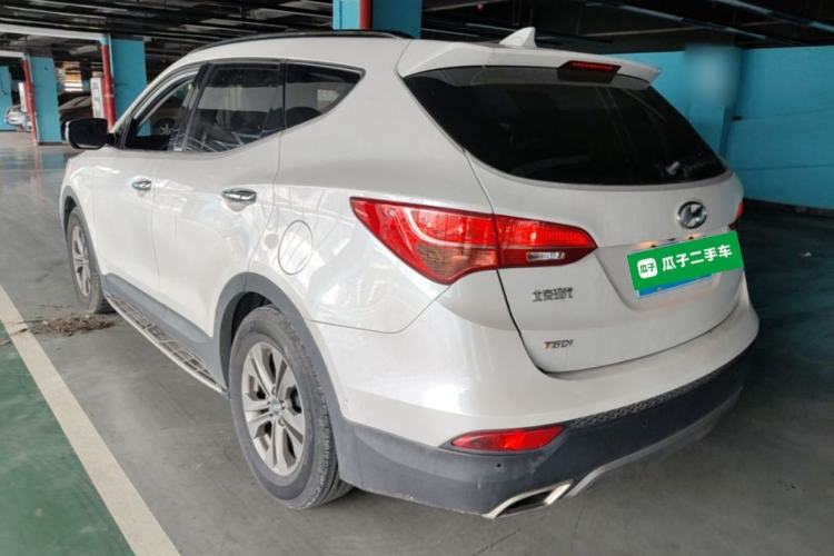 Used Hyundai Santa Fe 2015 2.0T Automatic Two-Wheel Drive Smart Version 5 Seats Rear Left 45 Deg