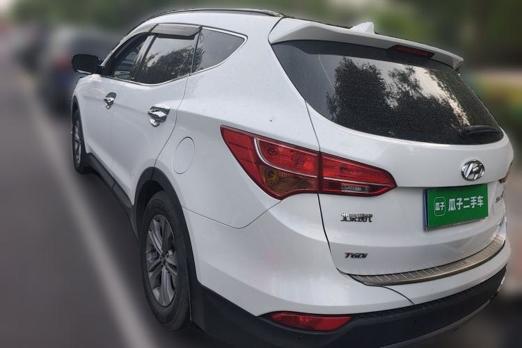 Used Hyundai Santa Fe 2015 2.0T Automatic 4x4 Smart 7-Seater Rear Left 45 Deg
