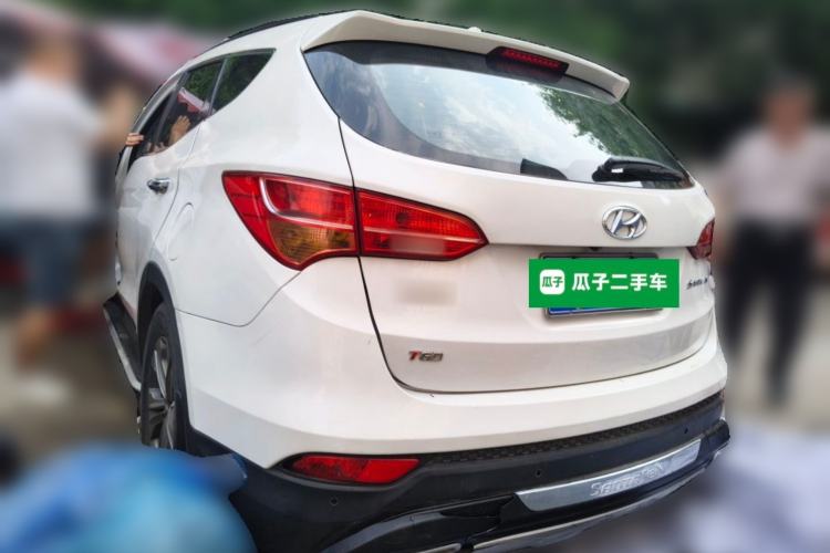 Used Hyundai Santa Fe 2015 2.0T Automatic Two-Wheel Drive Smart Version 5 Seats Rear Left 45 Deg