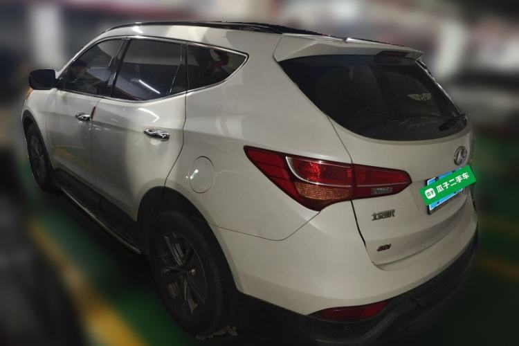 Used Hyundai Santa Fe 2015 2.4L Automatic Two-Wheel Drive Smart Version 5 Seats Rear Left 45 Deg