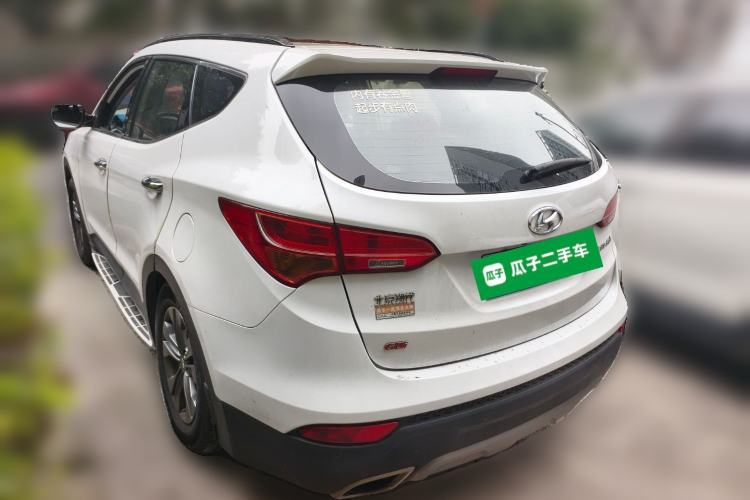 Used Hyundai Santa Fe 2015 2.4L Automatic Two-Wheel Drive Smart Version 5 Seats Rear Left 45 Deg