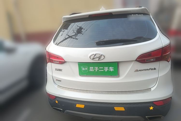 Used Hyundai Santa Fe 2015 2.0T Automatic Two-Wheel Drive Smart Version 5 Seats Rear