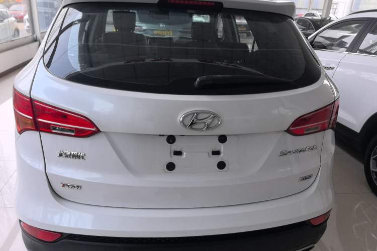 Used Hyundai Santa Fe 2015 2.0T Automatic All-Wheel Drive Smart Version 5 Seats Rear