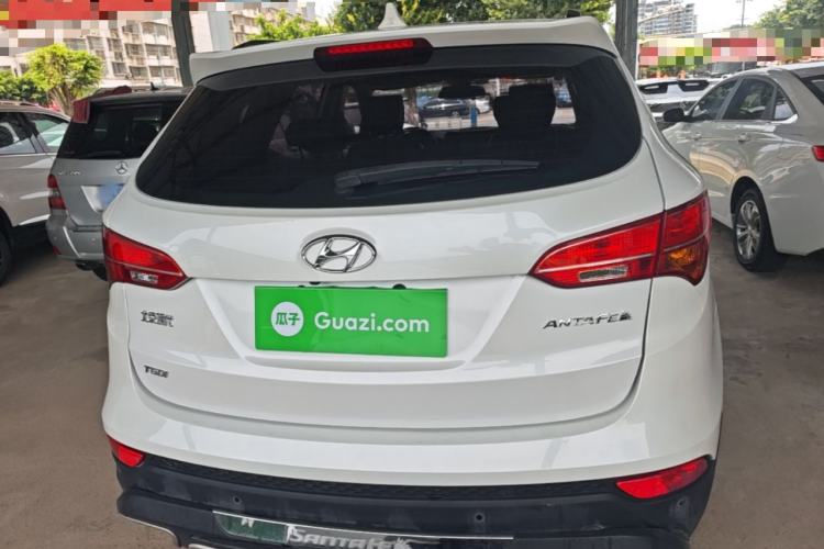 Used Hyundai Santa Fe 2015 2.0T Automatic Two-Wheel Drive Smart Version 5 Seats Rear