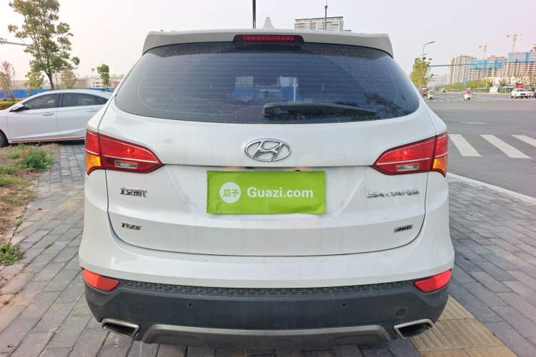 Used Hyundai Santa Fe 2015 2.0T Automatic Two-Wheel Drive Smart Version 5 Seats Rear