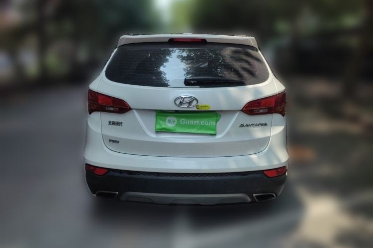 Used Hyundai Santa Fe 2015 2.0T Automatic Two-Wheel Drive Smart Version 5 Seats Rear