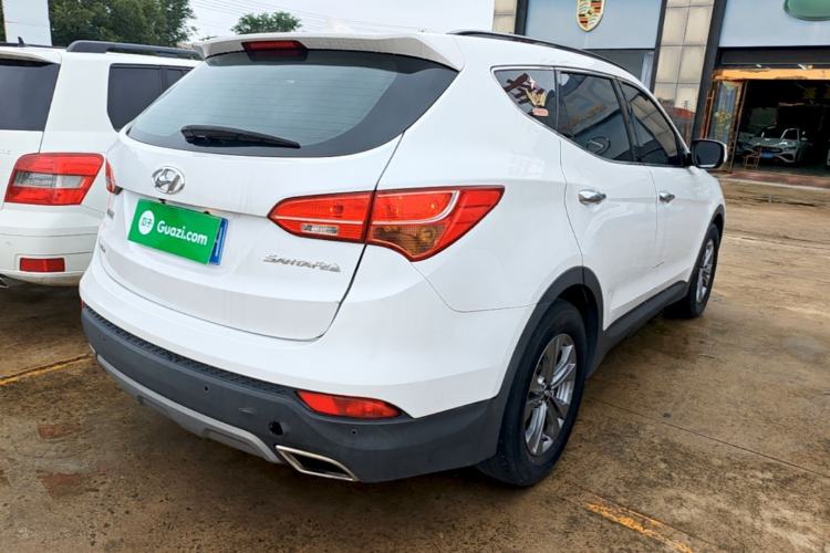 Used Hyundai Santa Fe 2015 2.0T Automatic Two-Wheel Drive Smart Version 5 Seats Rear Right 45 Deg