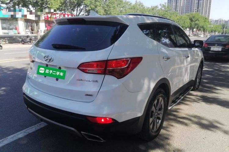 Used Hyundai Santa Fe 2015 2.0T Automatic 4x4 Smart 7-Seater Rear Right 45 Deg