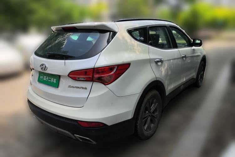 Used Hyundai Santa Fe 2015 2.0T Automatic Two-Wheel Drive Smart Version 5 Seats Rear Right 45 Deg