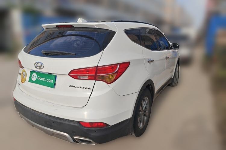 Used Hyundai Santa Fe 2015 2.0T Automatic Two-Wheel Drive Smart Version 5 Seats Rear Right 45 Deg