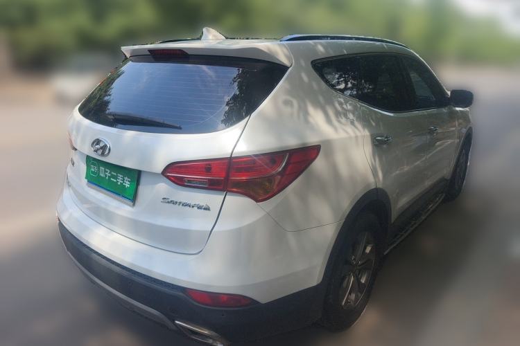 Used Hyundai Santa Fe 2015 2.0T Automatic Two-Wheel Drive Smart Version 5 Seats Rear Right 45 Deg