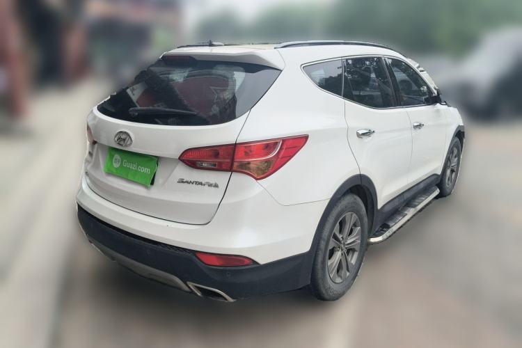 Used Hyundai Santa Fe 2015 2.4L Automatic Two-Wheel Drive Smart Version 5 Seats Rear Right 45 Deg