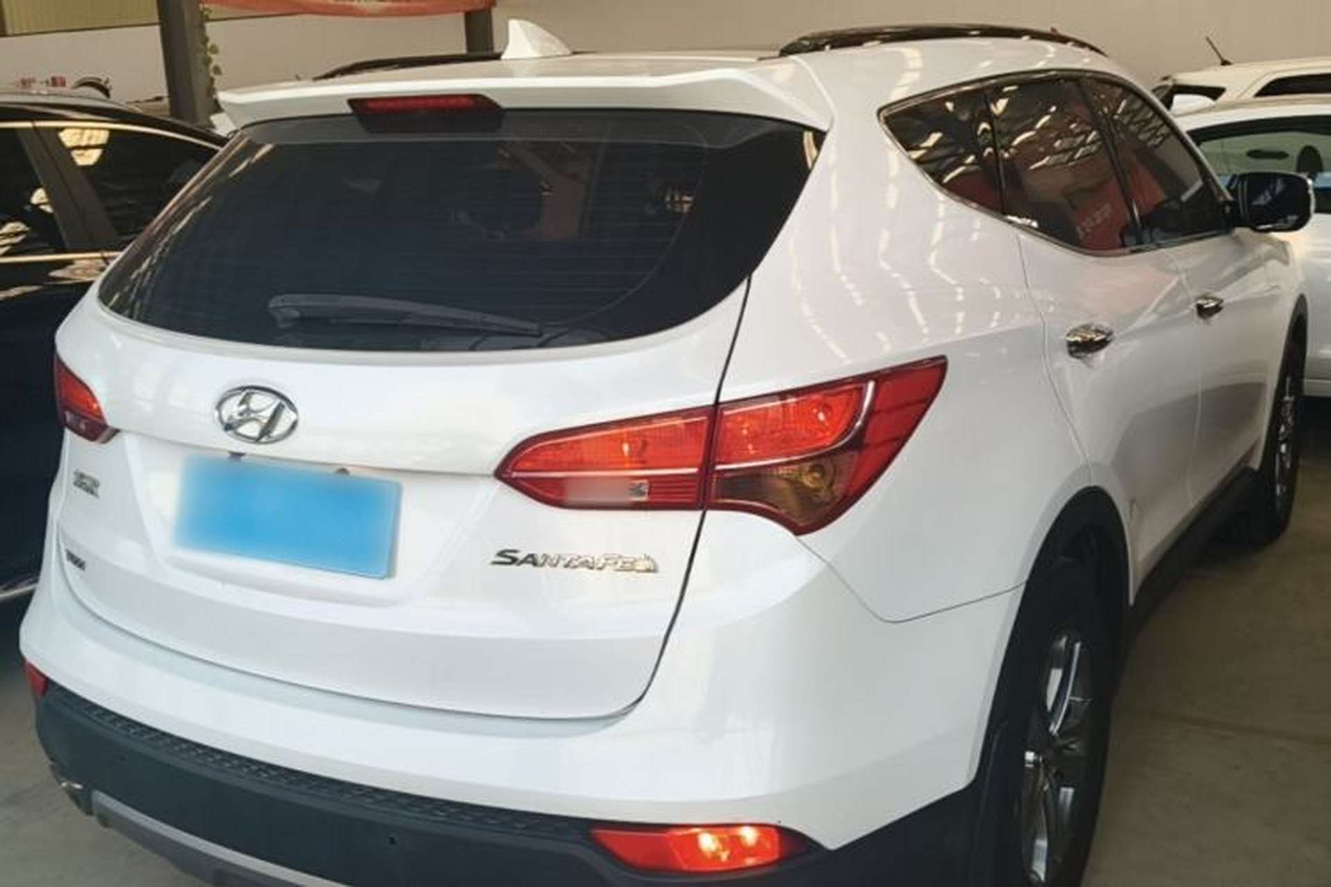 Used Hyundai Santa Fe 2015 2.0T Automatic Two-Wheel Drive Smart Version 5 Seats Rear Right 45 Deg