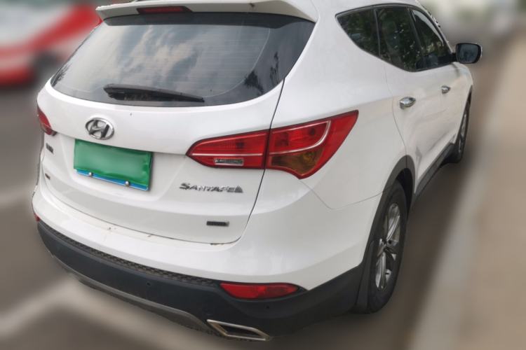 Used Hyundai Santa Fe 2015 2.0T Automatic 4x4 Smart 7-Seater Rear Right 45 Deg