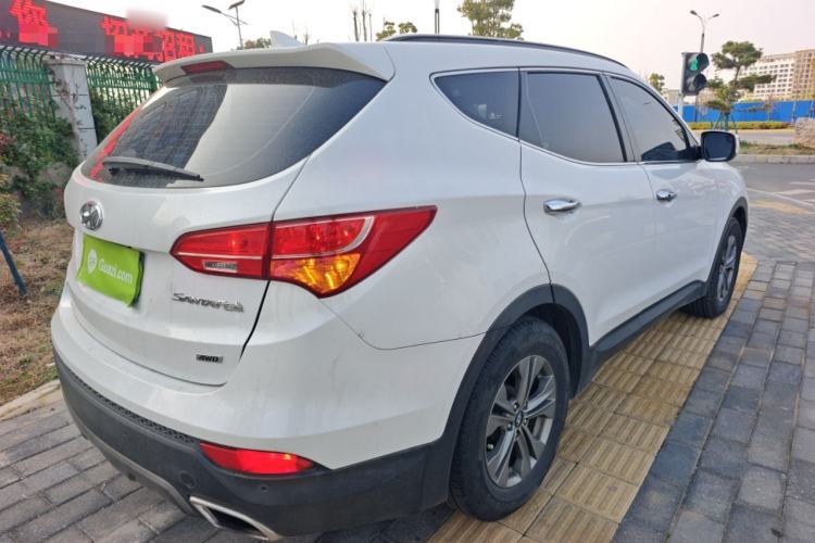 Used Hyundai Santa Fe 2015 2.0T Automatic Two-Wheel Drive Smart Version 5 Seats Rear Right 45 Deg