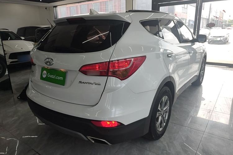 Used Hyundai Santa Fe 2015 2.0T Automatic Two-Wheel Drive Smart Version 5 Seats Rear Right 45 Deg