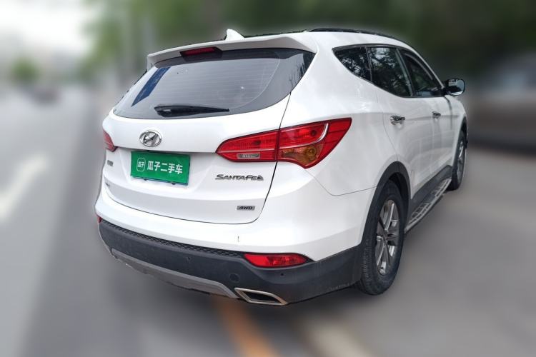 Used Hyundai Santa Fe 2015 2.0T Automatic All-Wheel Drive Smart Version 5 Seats Rear Right 45 Deg