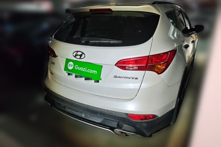Used Hyundai Santa Fe 2015 2.0T Automatic Two-Wheel Drive Smart Version 5 Seats Rear Right 45 Deg