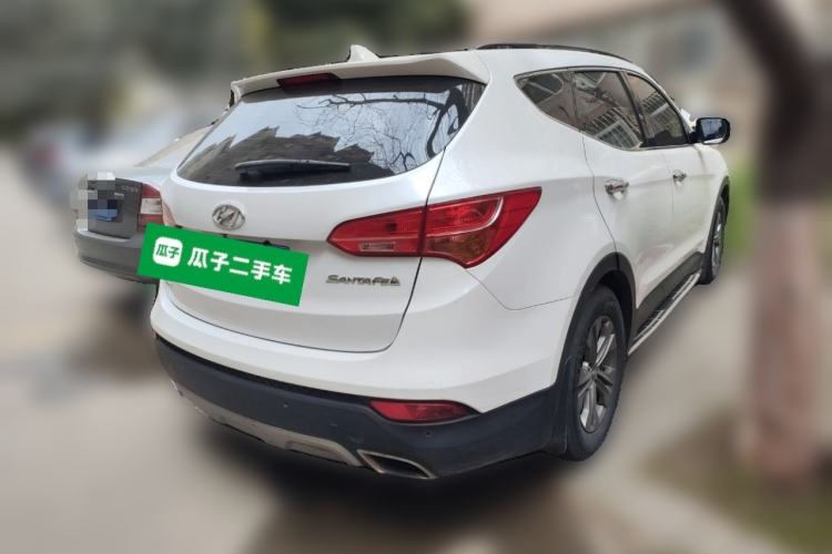 Used Hyundai Santa Fe 2015 2.0T Automatic Two-Wheel Drive Smart Version 5 Seats Rear Right 45 Deg