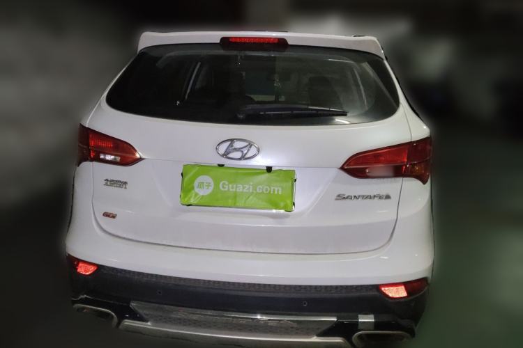Used Hyundai Santa Fe 2015 2.4L Automatic Two-Wheel Drive Smart Version 5 Seats Rear