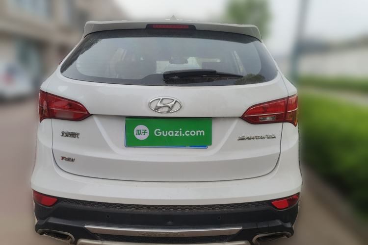 Used Hyundai Santa Fe 2015 2.0T Automatic Two-Wheel Drive Smart Version 5 Seats Rear