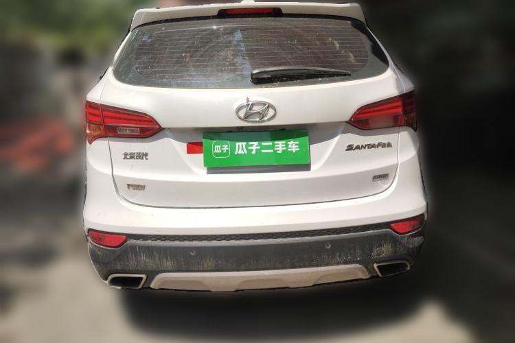 Used Hyundai Santa Fe 2015 2.0T Automatic 4x4 Top-Grade 7-Seater Rear